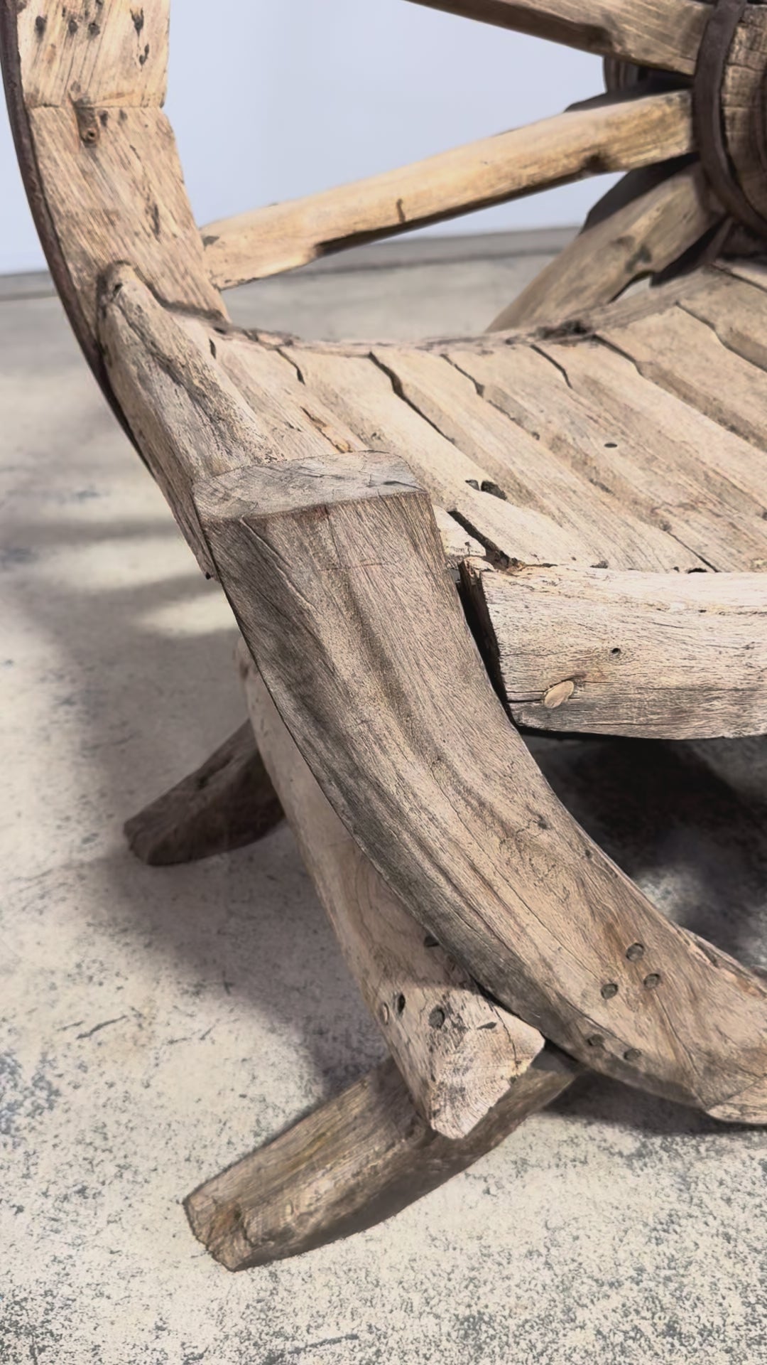 Early 19th Century Country French Farmhouse Oak Outdoor Wagon Wheel Bench