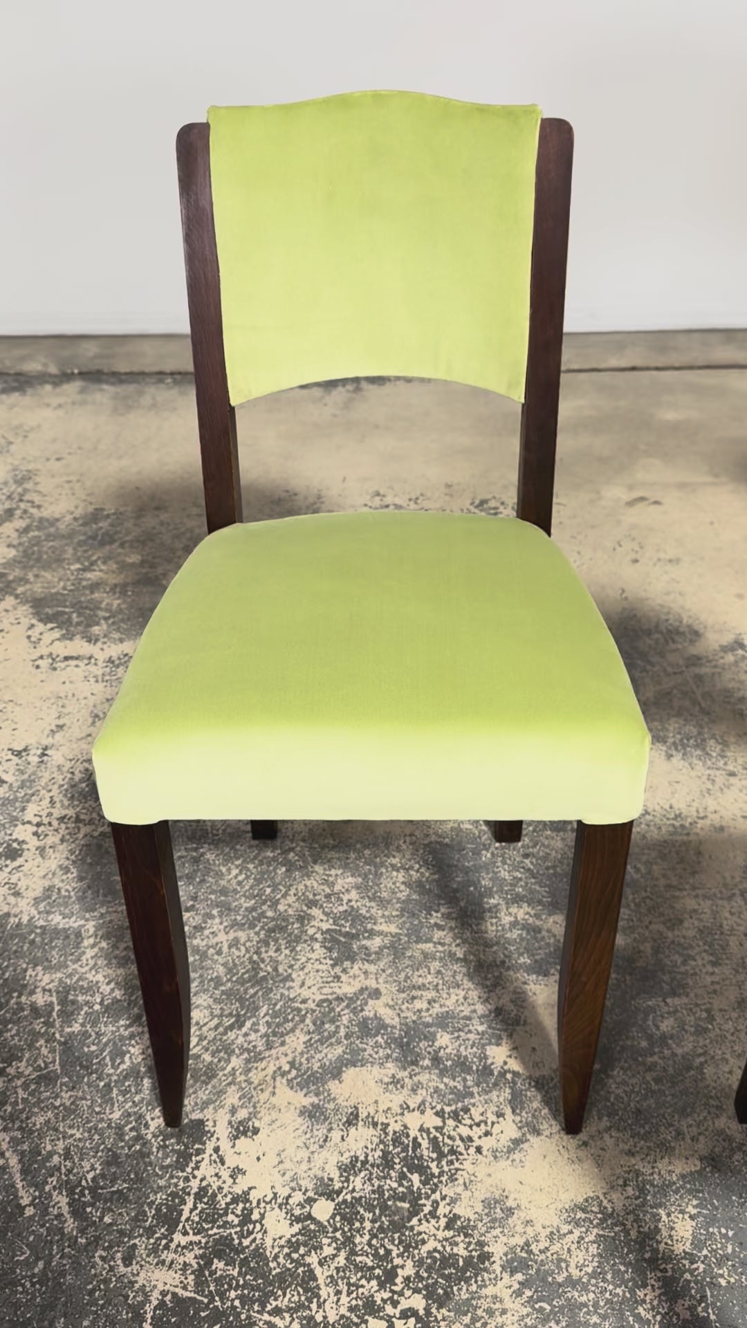 1930s French Art Deco Oak Dining Chairs in Laurel Green Velvet - Set of 6