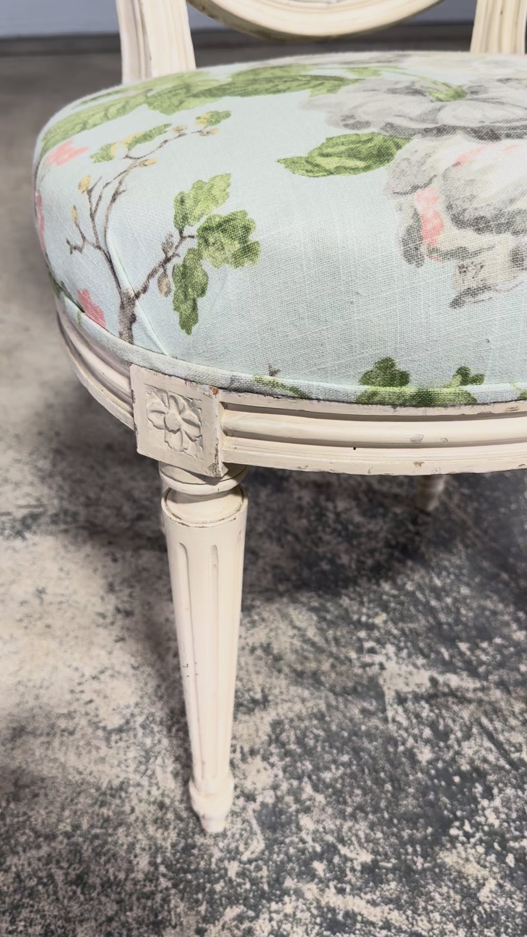 19th Century French Louis XVI Style Painted Accent Chair in Floral Linen