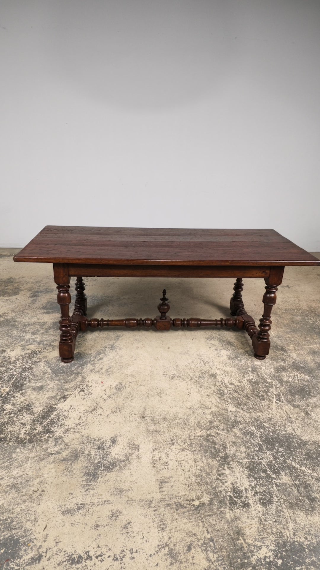 Late 19th Century French Louis XIV Style Oak Dining Table