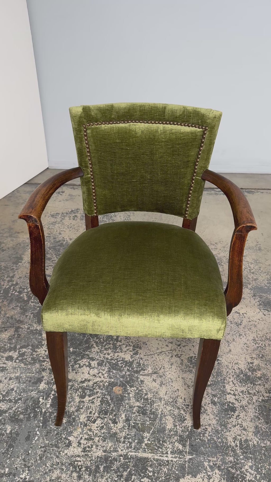 Set of 8 1930s French Art Deco Maple Dining Chairs in Olive Green Velvet