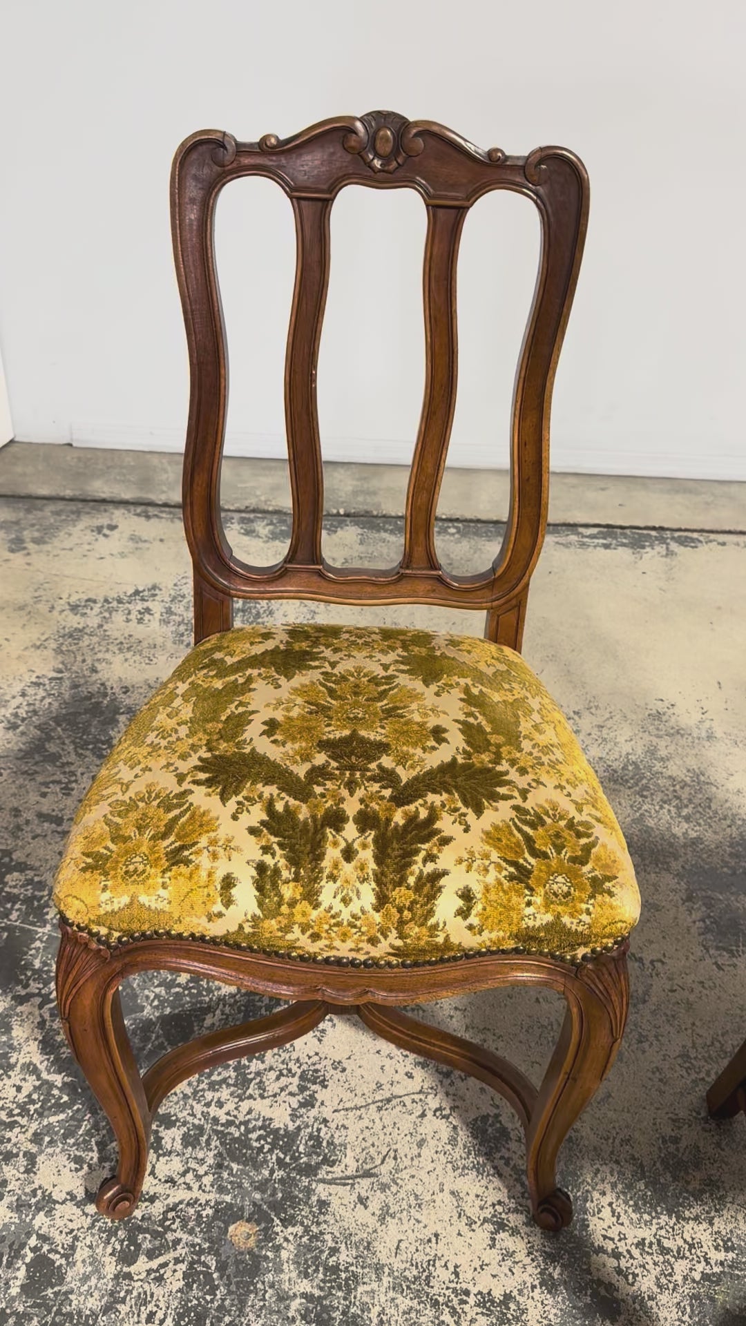 Set of 8 Early 20th Century French Louis XV Style Walnut Dining Chairs