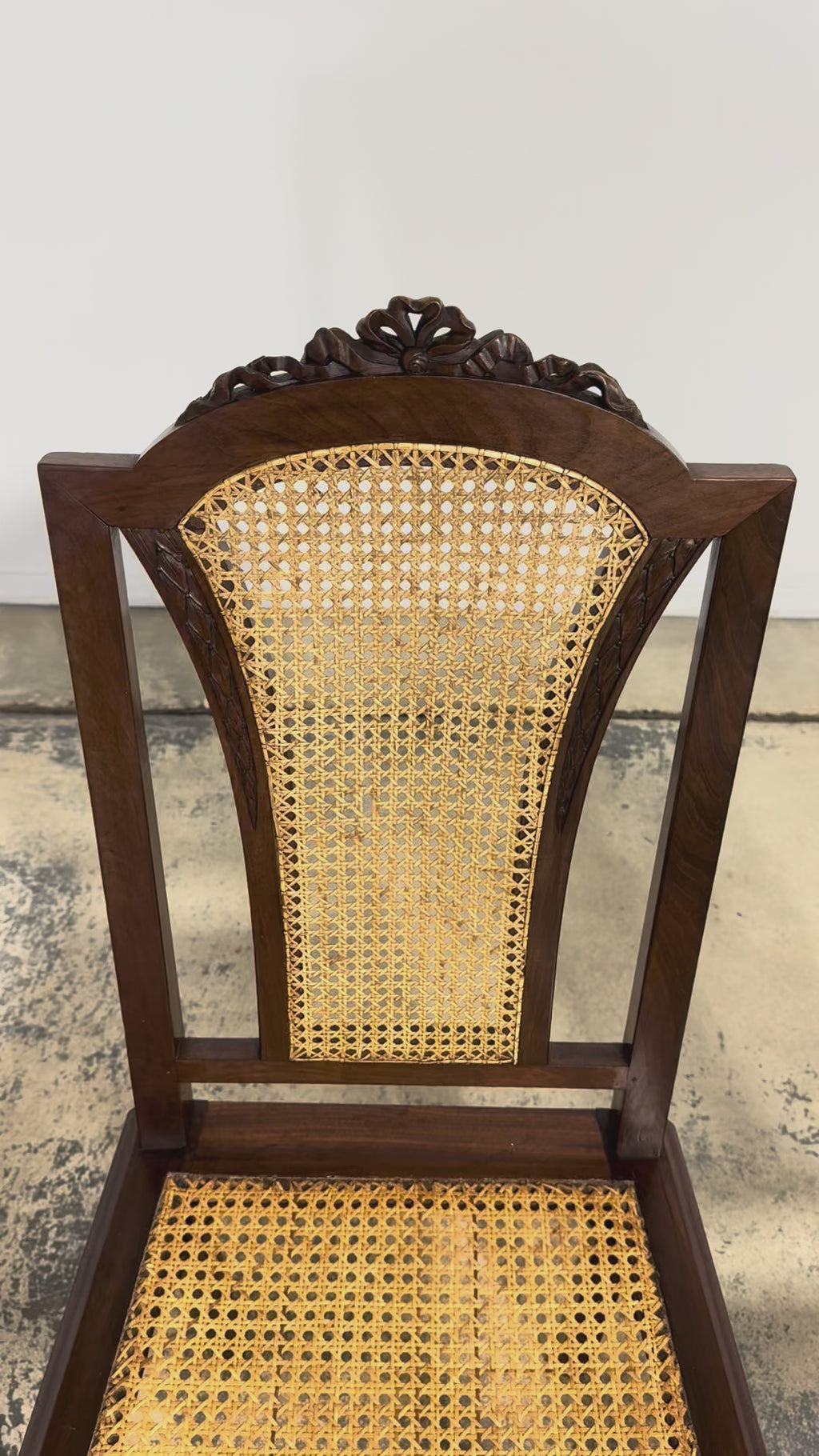 Set of Eight 19th Century French Napoléon III Mahogany Dining Chairs